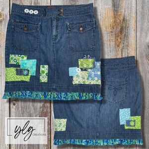 Chaps Jean Skirt Patchwork Boho Denim Blue Green Patches Flower Appliqué 10